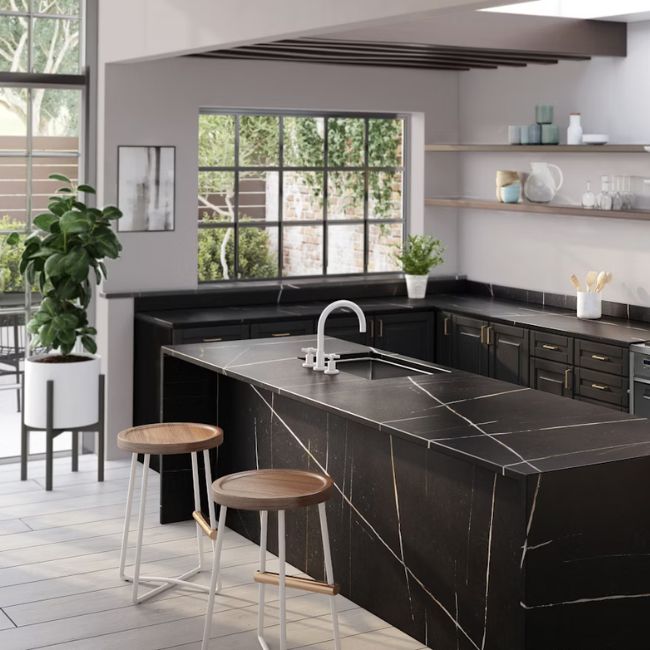 SILESTONE ETERNAL NOIR
